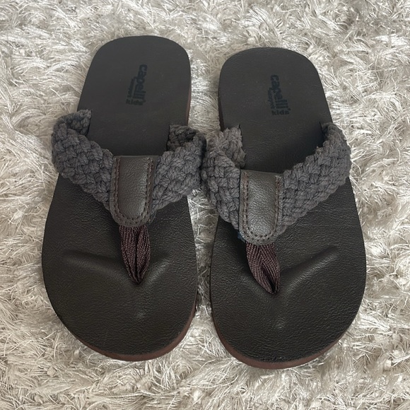 Boys Flip Flop Bundle - Size 13 / 1 - Picture 3 of 4